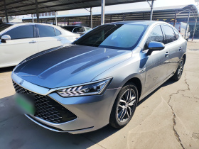 比亚迪 秦PLUS 2023款  冠军版 DM-i 120KM超越型