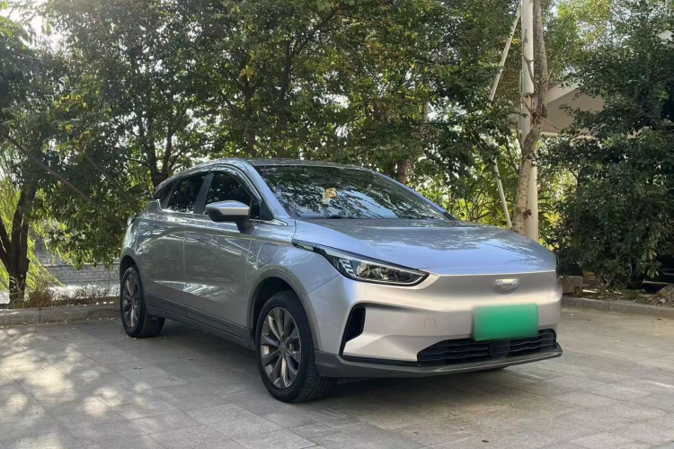 吉利几何C 2022款 蓝莓C400车身外观6002