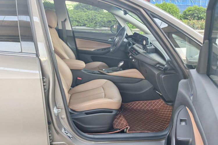 别克GL6 2021款 323T 轻混动互联豪华型局部细节41