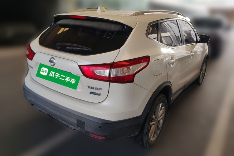 日产 逍客 2017款 2.0L CVT精英版 国V车身外观7