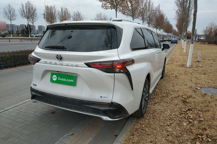 丰田 格瑞维亚 2024款 2.5L混动 豪华版车身外观6005