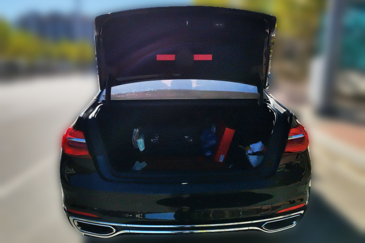 宝马7系 2016款 740Li 豪华型中控内饰23