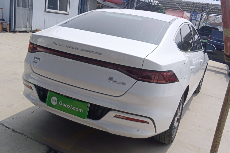 比亚迪 秦PLUS 2023款  冠军版 DM-i 120KM超越型车身外观6003