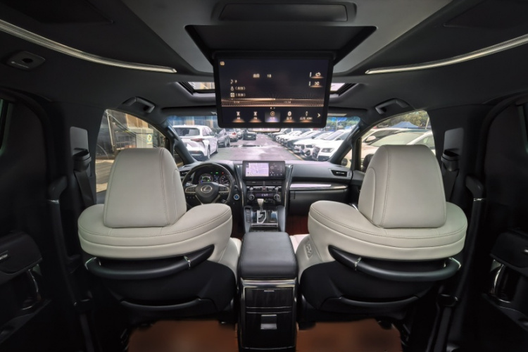 雷克萨斯LM 2020款 300h 七座隽雅版中控内饰7009