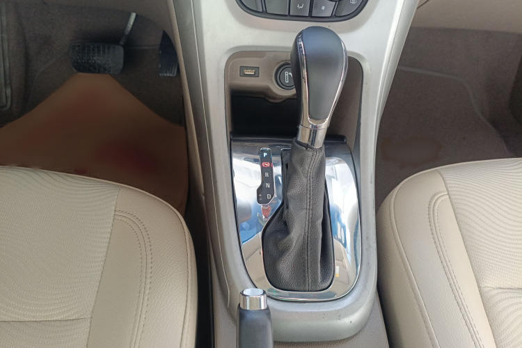 别克 英朗 2013款 GT 1.6L 自动时尚版局部细节18