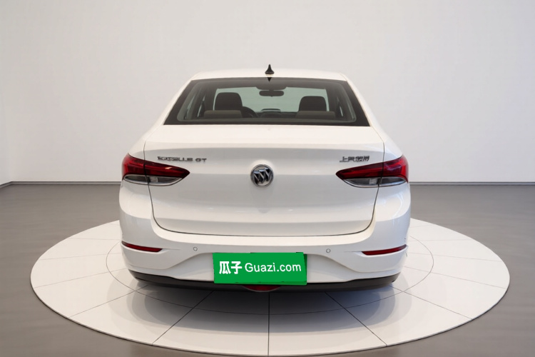 别克 英朗 2021款 改款 典范 1.5L 自动精英型车身外观6