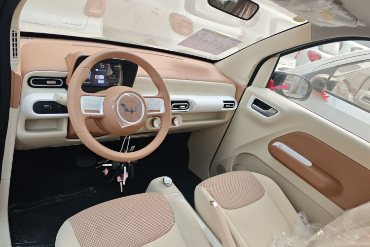 五菱汽车 宏光MINIEV 2024款 第三代 215km 青春版中控内饰12