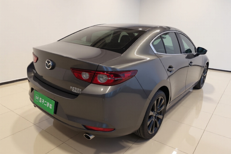 马自达3 昂克赛拉 2022款 2.0L 自动质雅黑曜版车身外观7