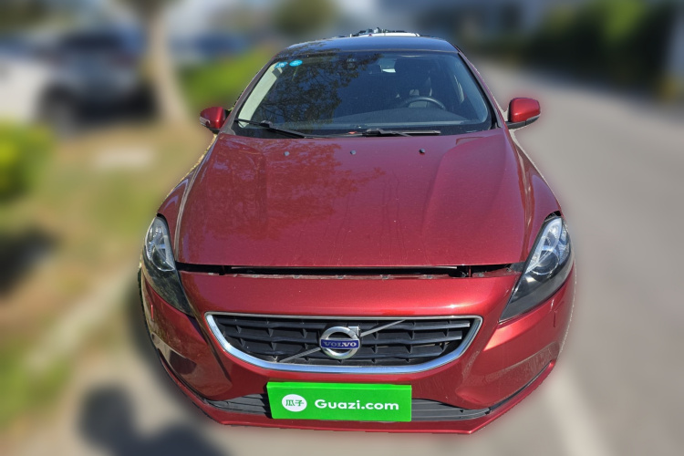 沃尔沃V40 2016款 T3 智逸版车身外观2