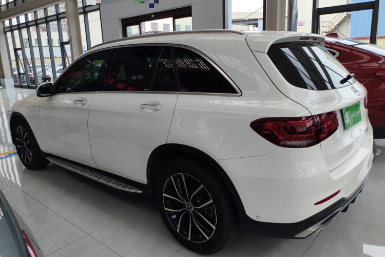 奔驰GLC 2020款 改款 GLC 300 L 4MATIC 动感型车身外观4