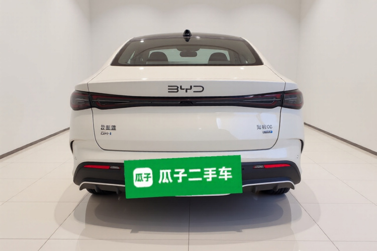 比亚迪 海豹06新能源 2025款 DM-i 智驾版 120KM尊荣型车身外观6