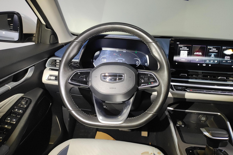 吉利汽车 帝豪 2022款 第4代 1.5L CVT旗舰型中控内饰13