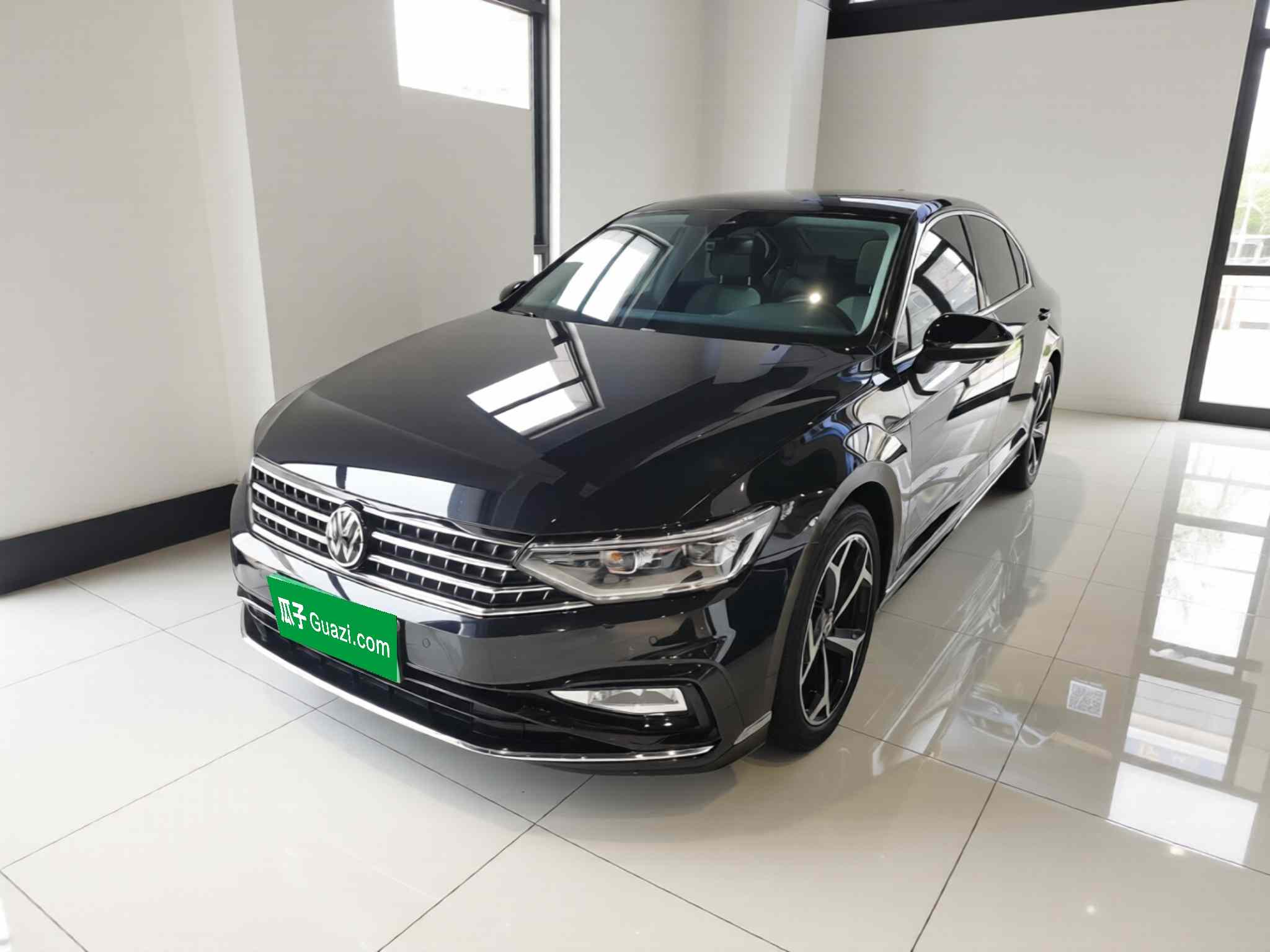 大众 迈腾 2024款 200万辆众享款 330TSI DSG豪华型(2)