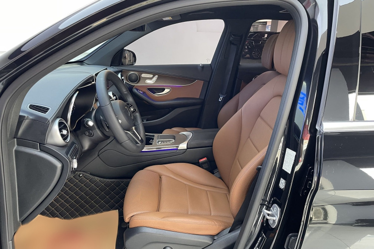 奔驰GLC 2022款 改款 GLC 300 L 4MATIC 动感型臻藏版中控内饰7002