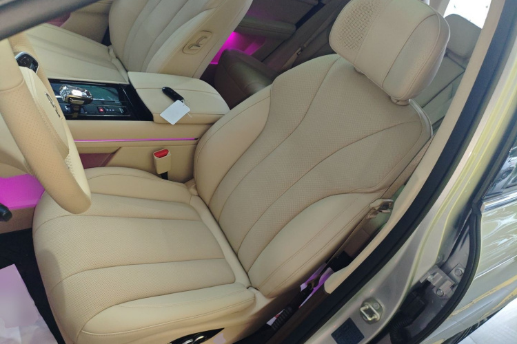 鸿蒙智行 问界M7 2024款 1.5T 后驱Plus版 5座中控内饰19