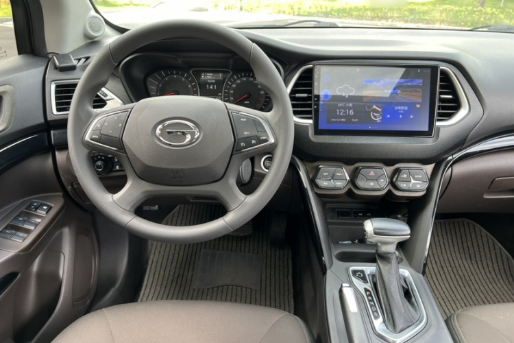 广汽传祺 传祺GS4 2015款 200T G-DCT精英版中控内饰7005