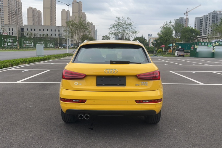 奥迪Q3 2018款 30周年年型 30 TFSI 时尚型车身外观6004