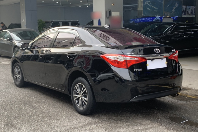 丰田 雷凌 2016款 1.6G CVT精英版车身外观6003