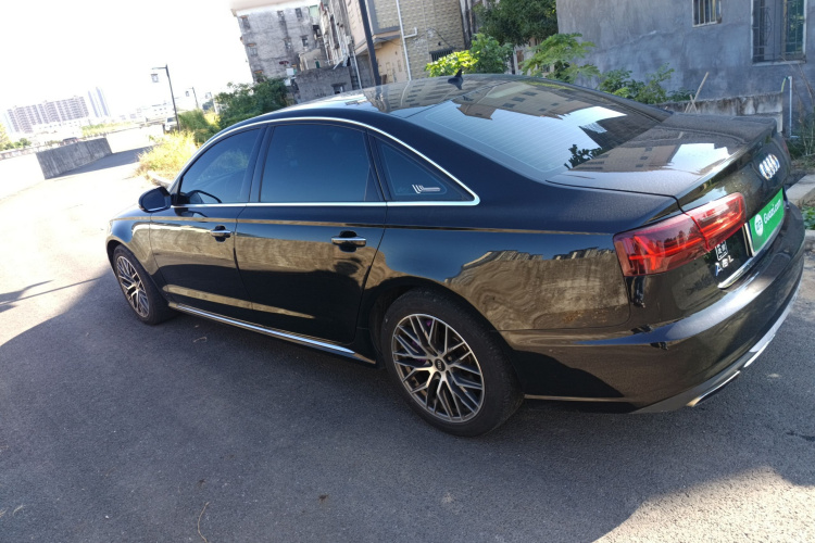 奥迪A6L 2017款 45 TFSI quattro 运动型车身外观4