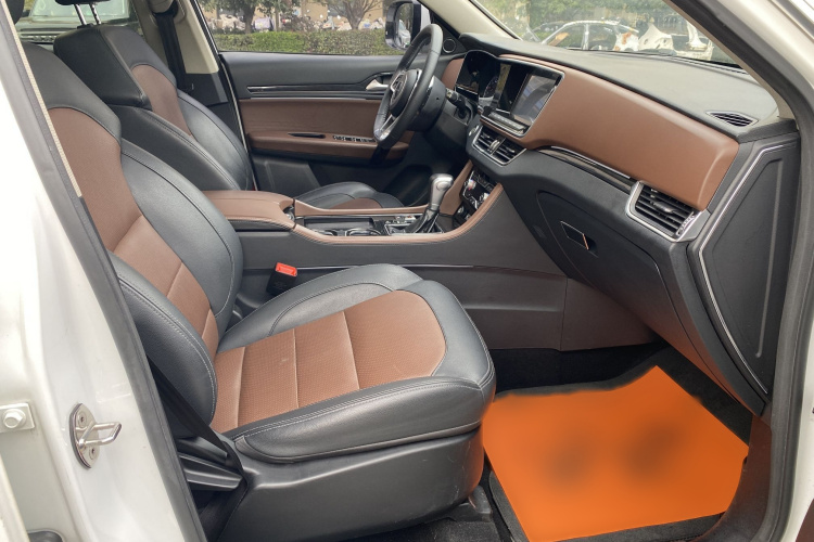 众泰T600 Coupe 2017款 1.5T 自动尊享型局部细节19