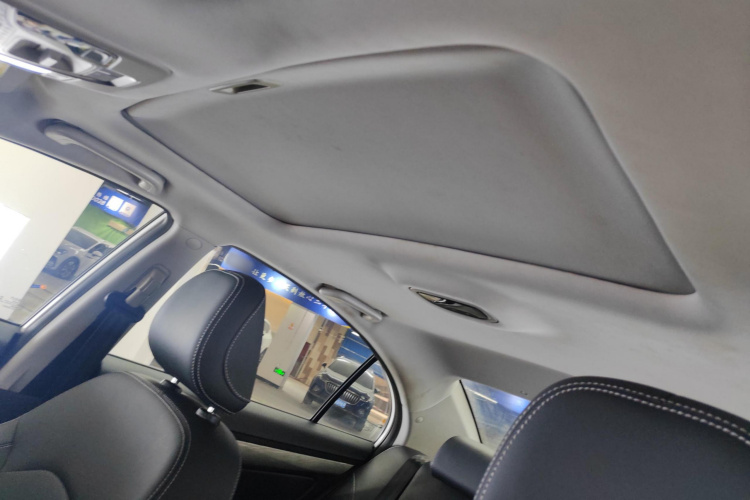 吉利汽车 帝豪 2019款 领军版 1.5L CVT向上互联型 国VI中控内饰22