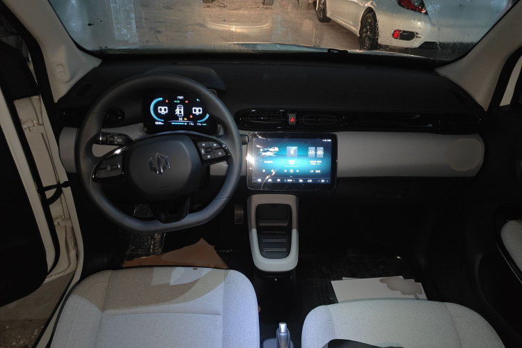 零跑汽车 零跑T03 2023款 200轻享版中控内饰12