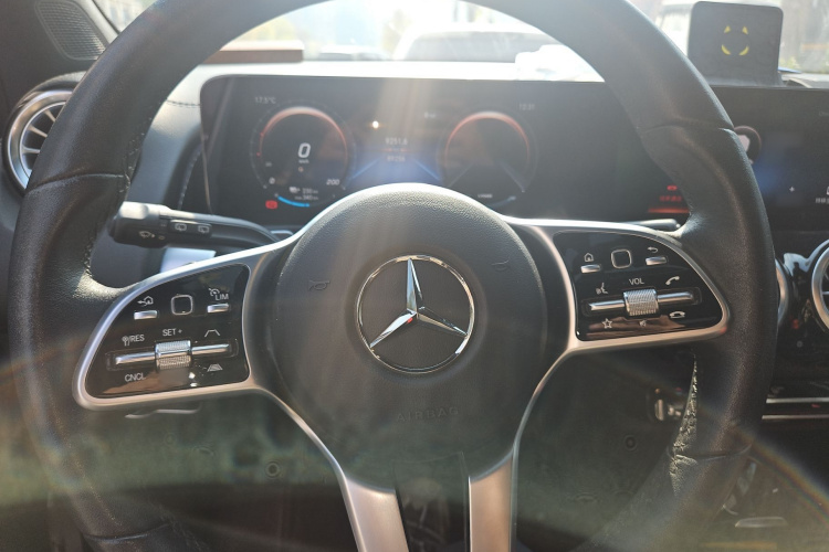 奔驰EQB 2023款 EQB 260局部细节13