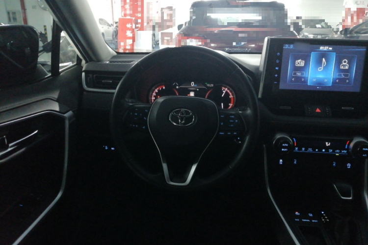 丰田 RAV4荣放 2020款 2.0L CVT两驱风尚PLUS版中控内饰13
