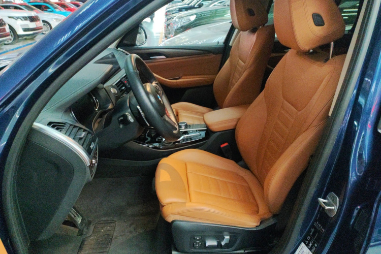 宝马X3 2018款 xDrive30i 领先型 M运动套装 国V局部细节19