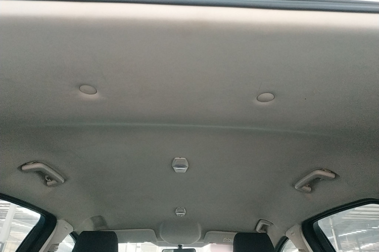 福特 福克斯 2018款 两厢经典 1.6L 自动舒适型智行版中控内饰22