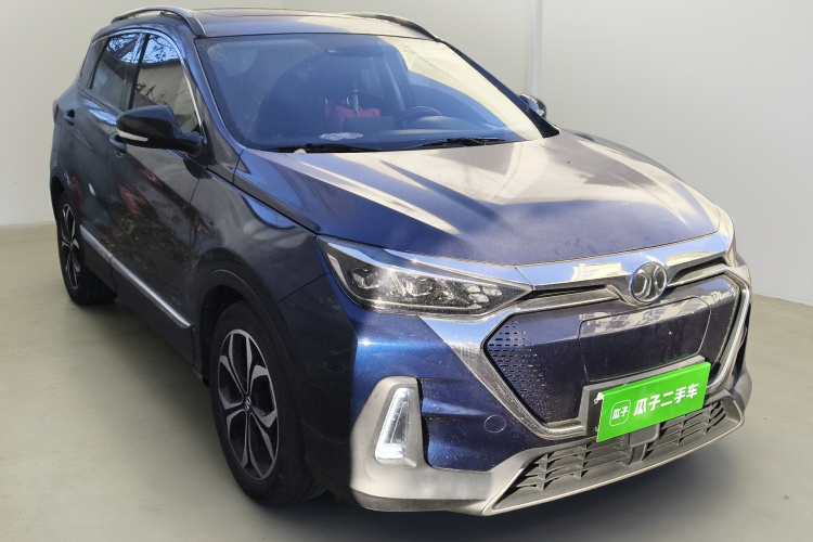 北京汽车 北京EX5 2019款 悦风版车身外观3