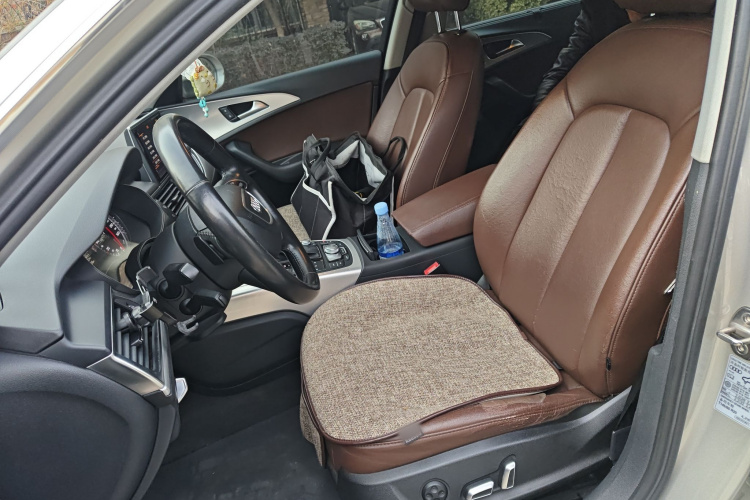 奥迪A6L 2016款 TFSI 技术型中控内饰19