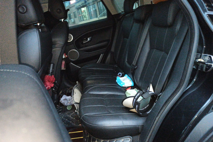 路虎 揽胜极光 2018款 240PS SE DYNAMIC 智锐版中控内饰21