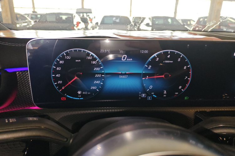 奔驰A级 2020款 A 200 L 运动轿车局部细节14