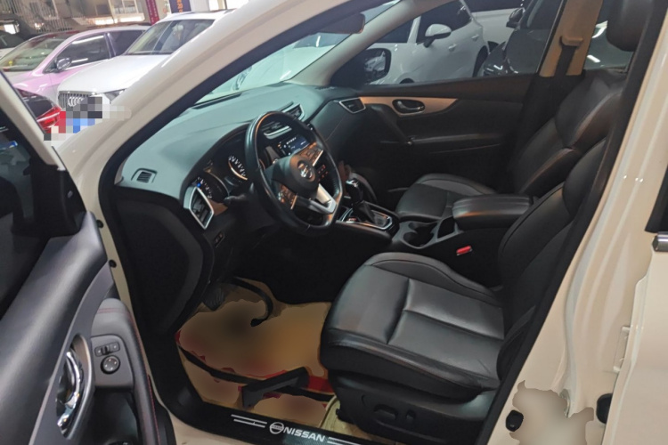 日产 逍客 2021款 2.0L CVT豪华版中控内饰20