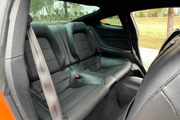 福特 Mustang 2020款 2.3L EcoBoost中控内饰7013