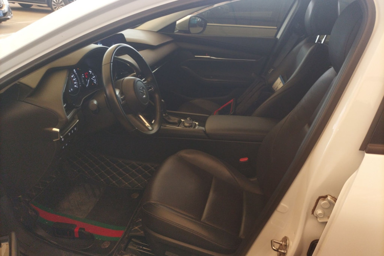 马自达3 昂克赛拉 2021款 2.0L 自动质耀版中控内饰19