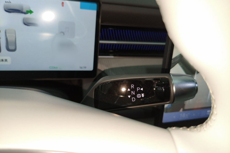 小鹏G6 2025款 625 长续航 Max 科技版局部细节18