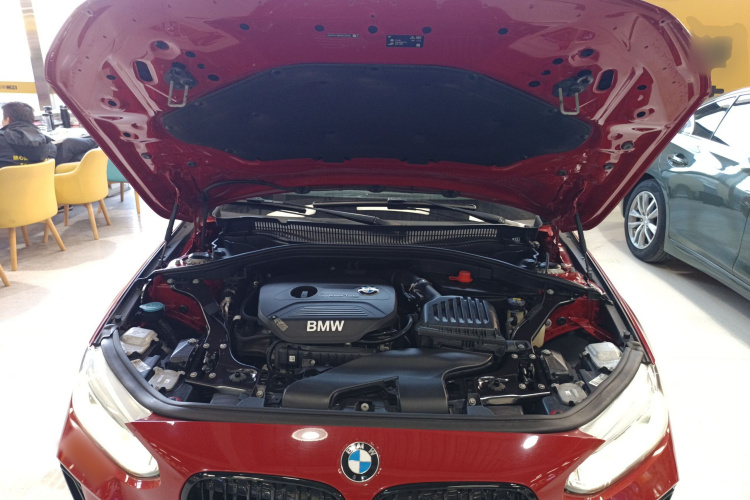 宝马1系 2019款 118i M运动套装机舱底盘24