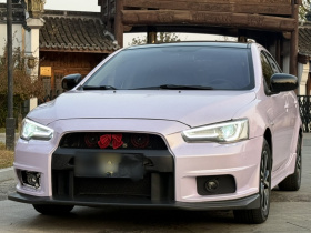 三菱 翼神 2016款 1.8L CVT黑白复刻版