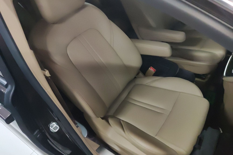 别克GL8 2021款 ES陆尊 653T 尊享型局部细节41