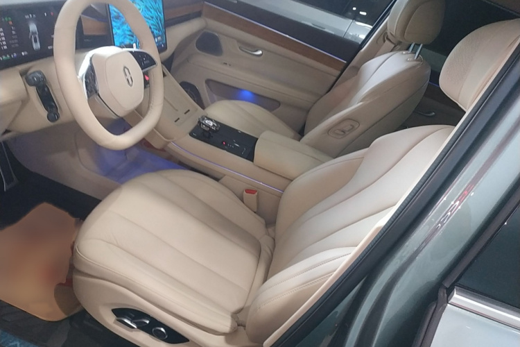 鸿蒙智行 问界M7 2024款 1.5T 智驾四驱Max版 5座局部细节19