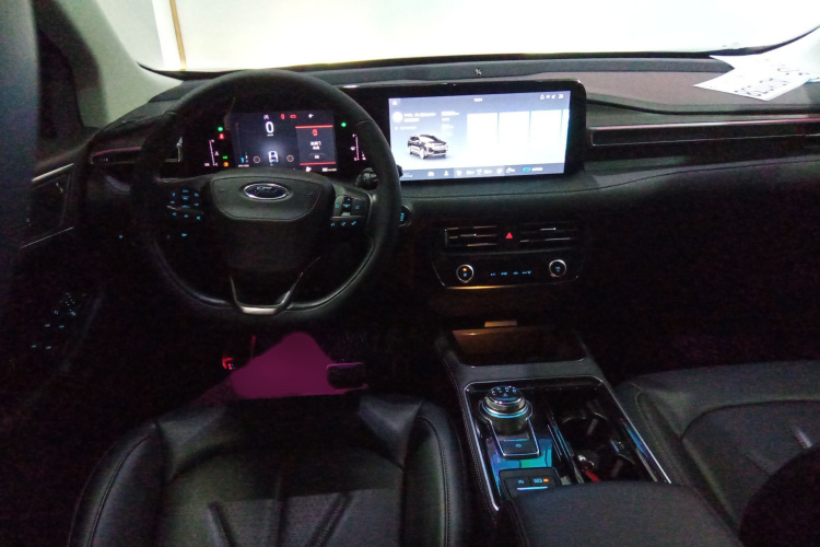 福特 锐界 2021款 PLUS EcoBoost 245 两驱豪锐型 7座局部细节13