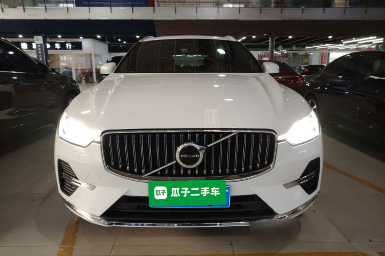 沃尔沃XC60 2023款 B5 四驱智远豪华版车身外观2