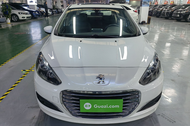 标致308 2014款 乐享版 经典 1.6L 手动风尚型车身外观6004