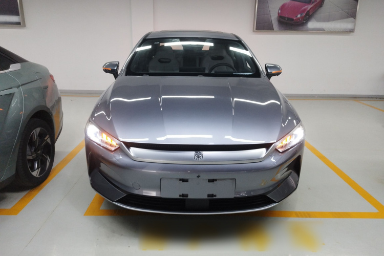 比亚迪 秦PLUS 2023款 冠军版 EV 510KM卓越型车身外观2