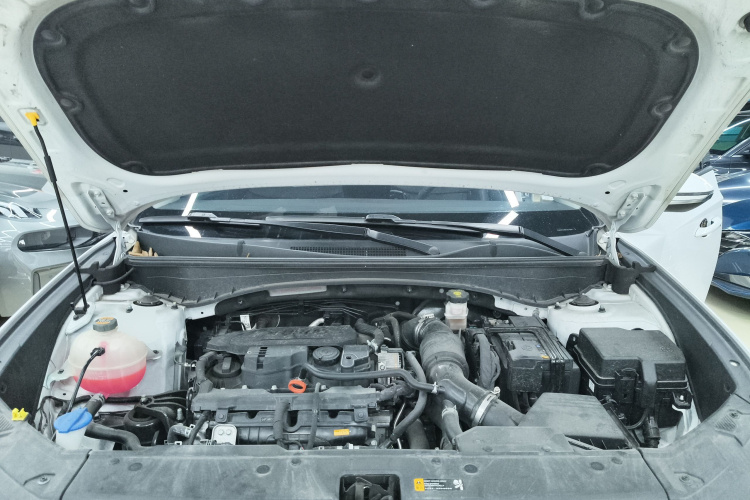 现代 2021款 途胜L 1.5T DCT LUX尊贵版机舱底盘24