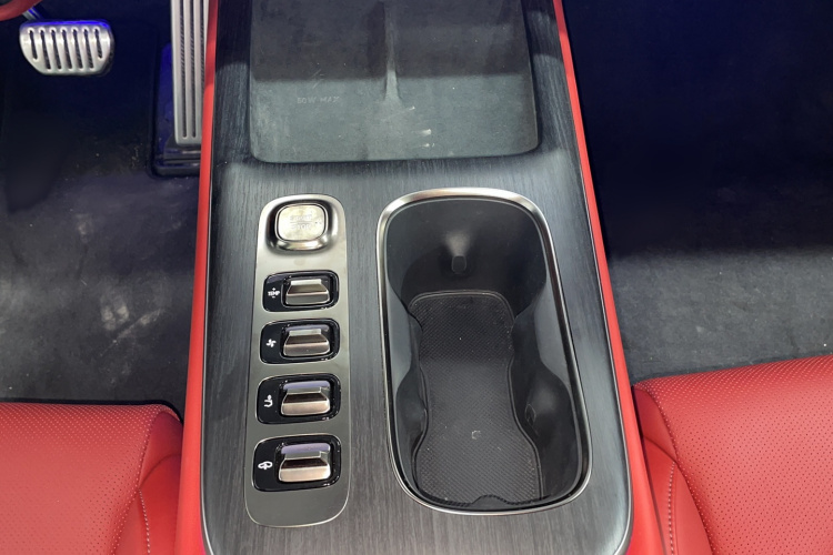 小米汽车 小米SU7 2024款 四驱超长续航高阶智驾Max版局部细节18