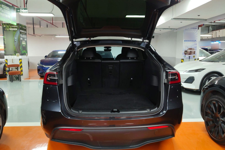 特斯拉 Model Y 2024款 后轮驱动版局部细节23
