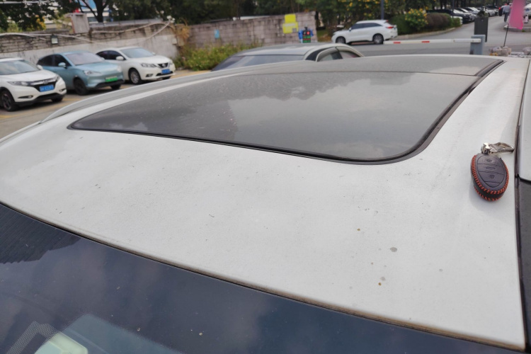 奔腾T77 2019款 230 TID 自动豪华型 国V局部细节57